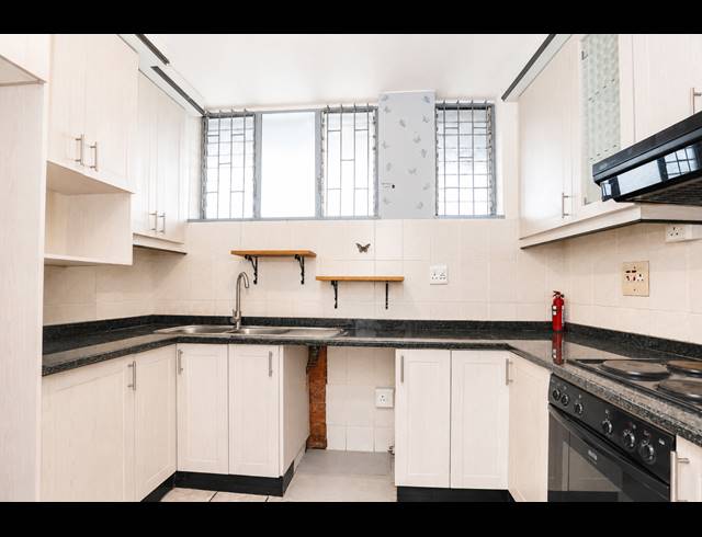 2.5 BEDROOM APARTMENT FOR SALE IN GLENWOOD
